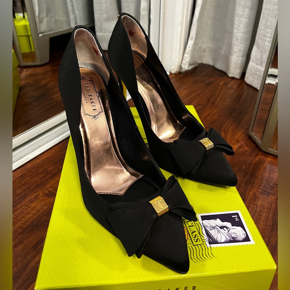 Ted Baker London Black Bow Pointed-Toe Heels
